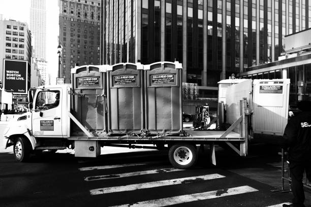 Portable Toilet Options We Offer in Fairmont City, IL